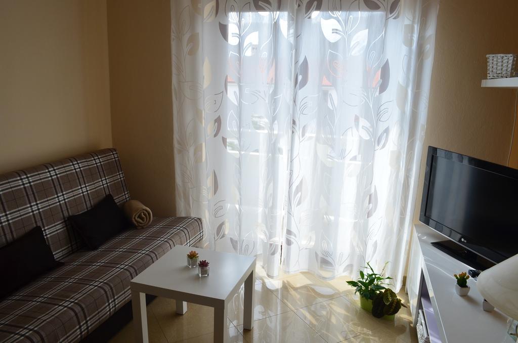 Apartments Mihalic Baska  Phòng bức ảnh