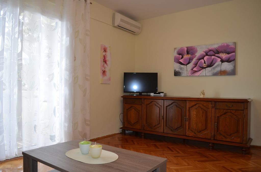 Apartments Mihalic Baska  Phòng bức ảnh