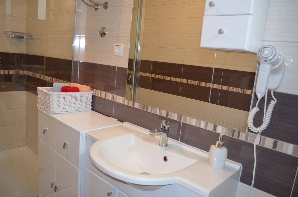 Apartments Mihalic Baska  Phòng bức ảnh
