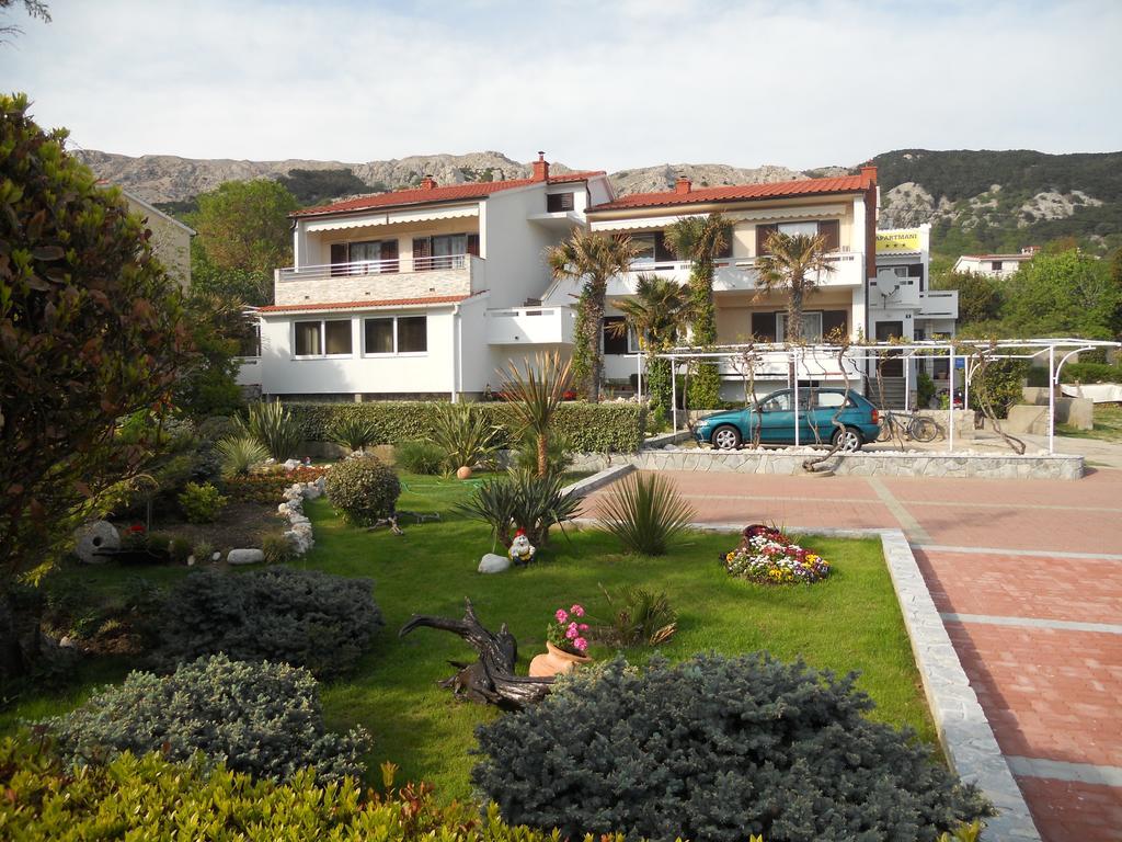 Apartments Mihalic Baska  Ngoại thất bức ảnh