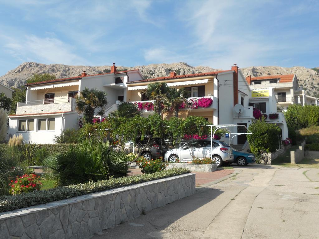 Apartments Mihalic Baska  Ngoại thất bức ảnh